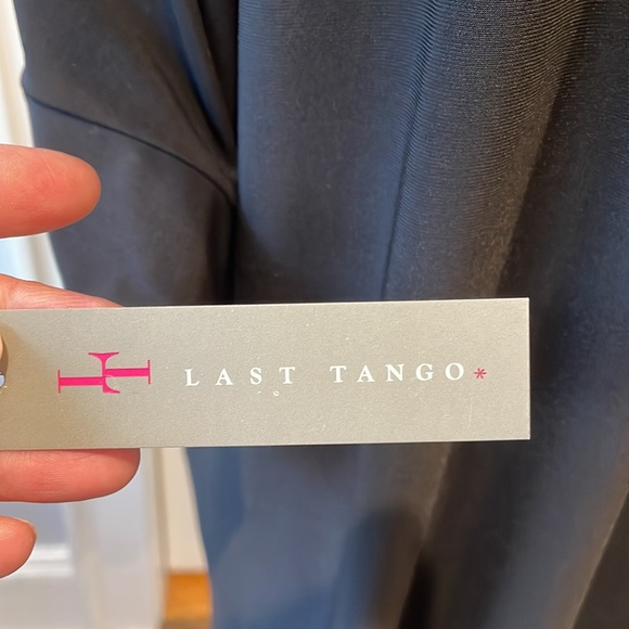 Last Tango Black short sleeve hi-low flowy top. Size L. NWT - Picture 3 of 6